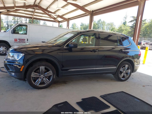 3VV2B7AX9LM055573 Volkswagen Tiguan 2.0t Se/2.0t Se R-line Black/2.0t Sel