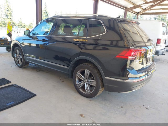 3VV2B7AX9LM055573 Volkswagen Tiguan 2.0t Se/2.0t Se R-line Black/2.0t Sel