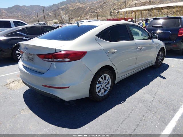 Hyundai ELANTRA SE 2017 KMHD74LF8HU084380 Image 4