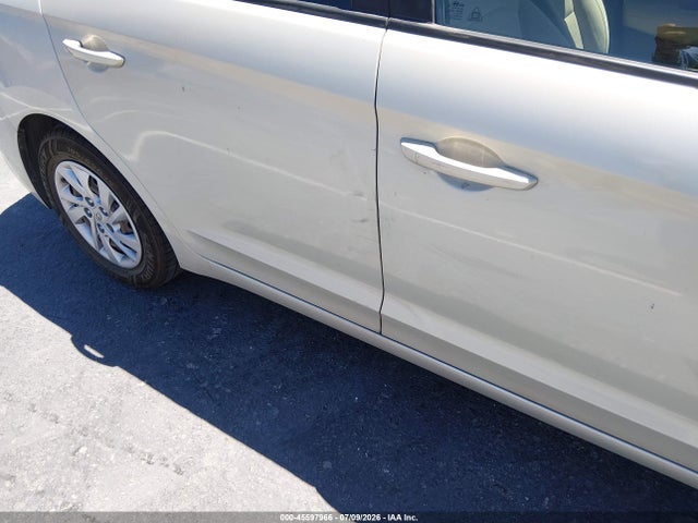 Hyundai ELANTRA SE 2017 KMHD74LF8HU084380 Image 6