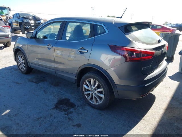 JN1BJ1AV5MW564142 Nissan Rogue Sport S Fwd Xtronic Cvt