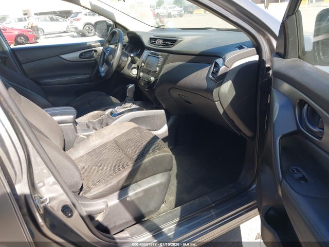 JN1BJ1AV5MW564142 Nissan Rogue Sport S Fwd Xtronic Cvt