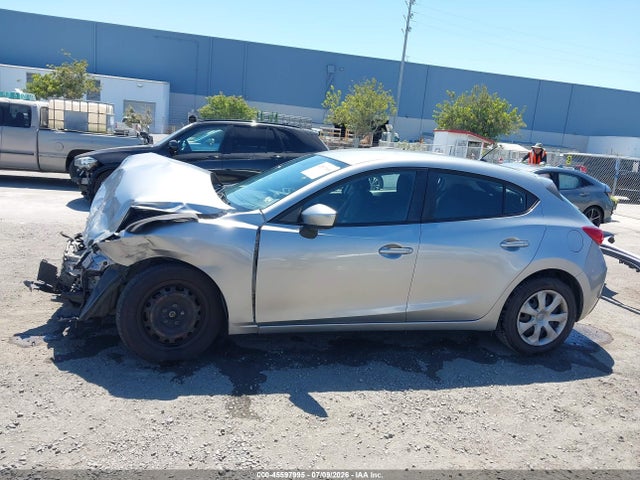JM1BM1J70G1347704 Mazda Mazda3 I Sport