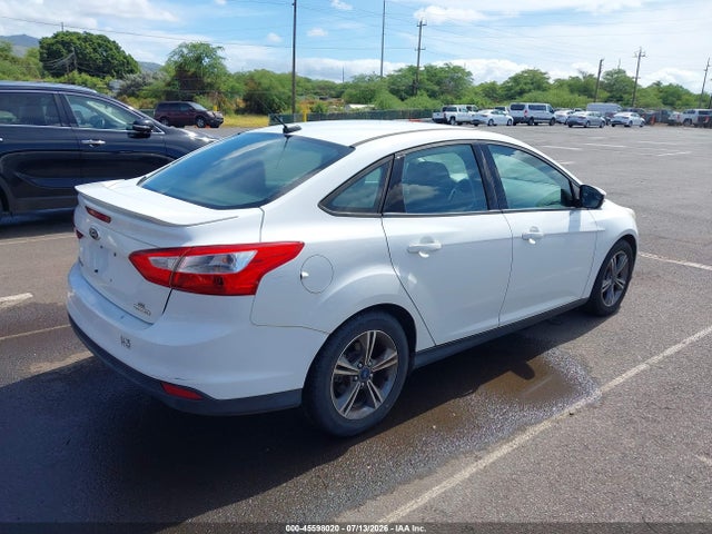 Ford FOCUS SE 2014 1FADP3F2XEL299614 Image 4