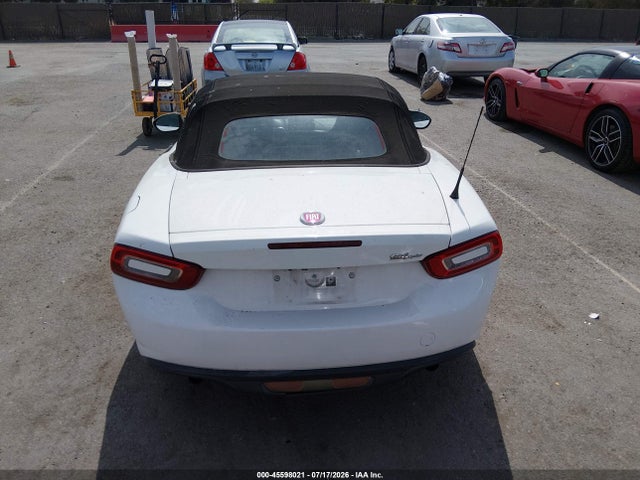 Fiat 124 Spider Classica 2017 JC1NFAEK2H0105376 Image 17