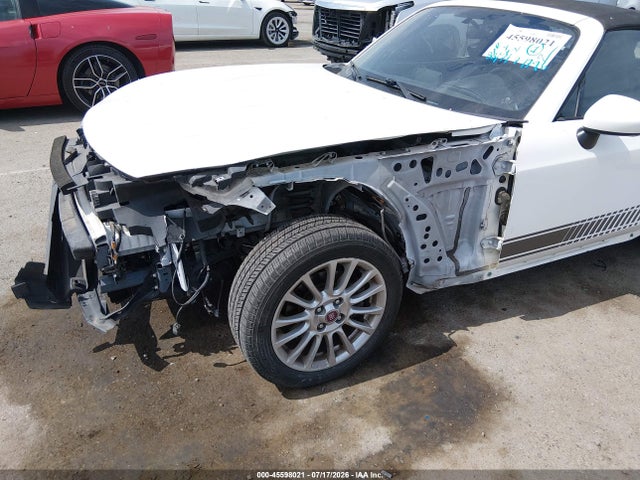 Fiat 124 Spider Classica 2017 JC1NFAEK2H0105376 Image 18