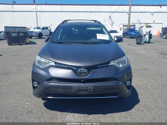 JTMDFREV8GJ077373 Toyota Rav4 Limited