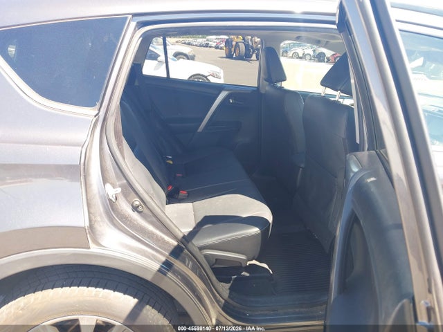 JTMDFREV8GJ077373 Toyota Rav4 Limited