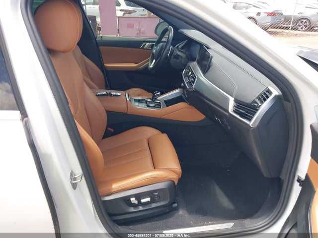 Продаж на аукціоні авто 2022 Bmw X6 Xdrive40i, vin: 5UXCY6C05N9J51972, номер лоту: 45598201