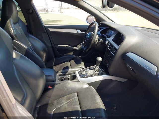 45598221 :رقم المزاد ، WAUBGAFL5AA185232 vin ، 2010 Audi S4 3.0 Premium Plus مزاد بيع