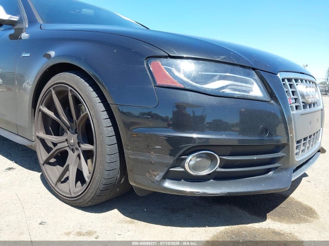 2010 Audi S4 3.0 Premium Plus მანქანა იყიდება აუქციონზე, vin: WAUBGAFL5AA185232, აუქციონის ნომერი: 45598221