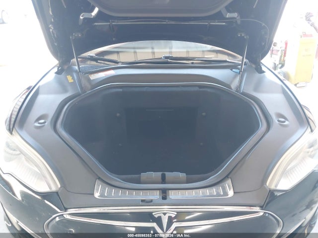 45598353 :رقم المزاد ، 5YJSA1CGXDFP12933 vin ، 2013 Tesla Model S مزاد بيع