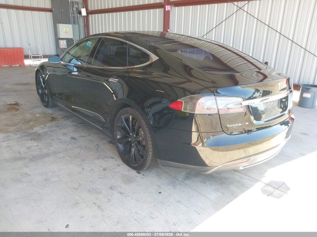 45598353 :رقم المزاد ، 5YJSA1CGXDFP12933 vin ، 2013 Tesla Model S مزاد بيع