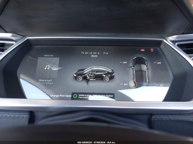45598353 :رقم المزاد ، 5YJSA1CGXDFP12933 vin ، 2013 Tesla Model S مزاد بيع