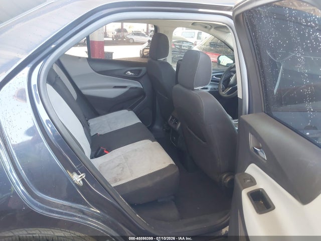 3GNAXHEV7JS537677 Chevrolet EQUINOX LS