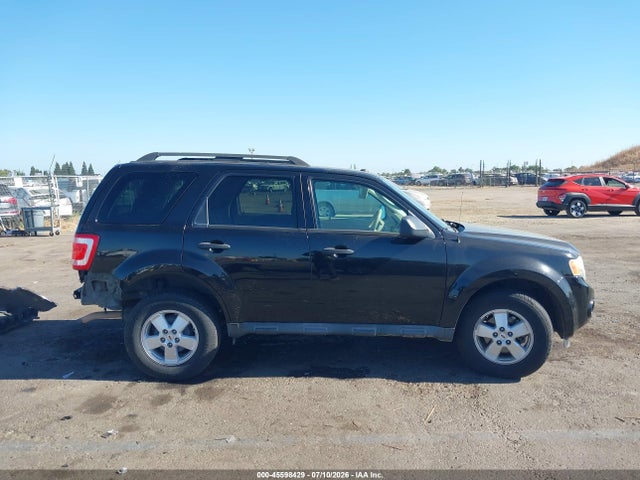 45598429 :رقم المزاد ، 1FMCU0D77BKB65586 vin ، 2011 Ford Escape Xlt مزاد بيع