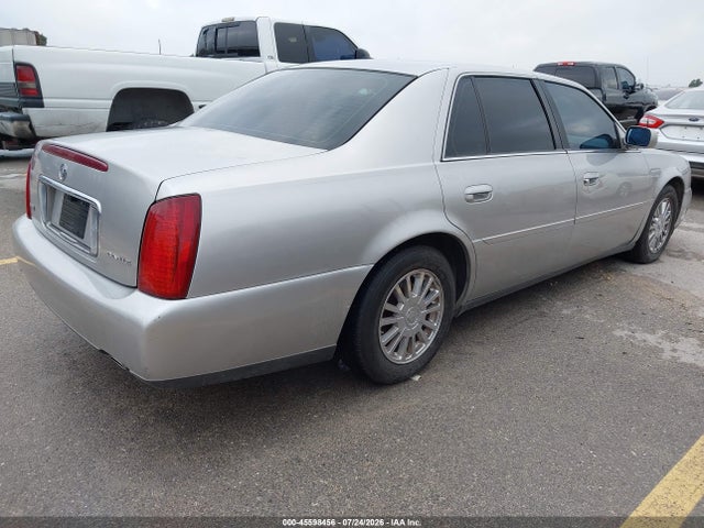 2004 Cadillac Deville Standard მანქანა იყიდება აუქციონზე, vin: 1G6KD54Y84U253384, აუქციონის ნომერი: 45598456