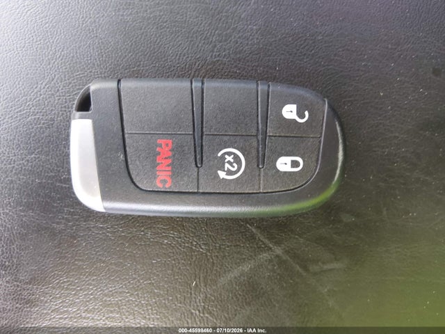 45598460 :رقم المزاد ، 2C3CCAEG0HH559821 vin ، 2017 Chrysler 300c مزاد بيع