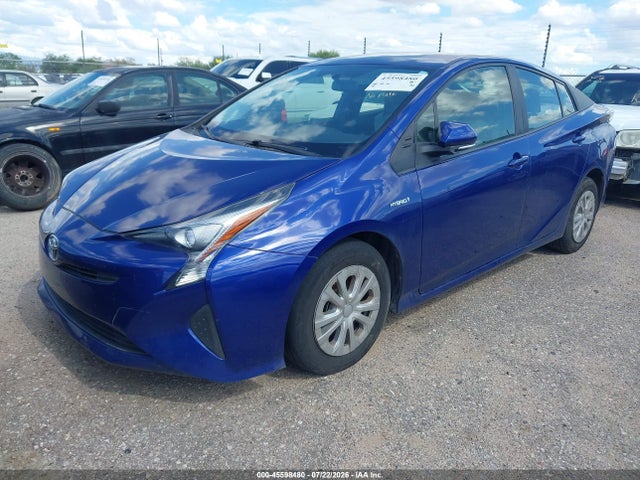 Toyota Prius Two 2016 JTDKBRFU3G3526973 Image 2
