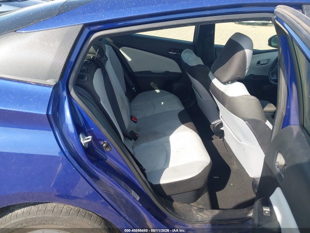 Toyota Prius Two 2016 JTDKBRFU3G3526973 Image 8