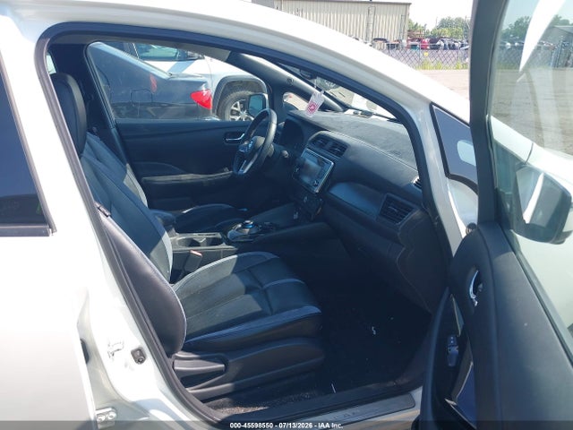 1N4AZ1CP6JC302584 Nissan Leaf Sl