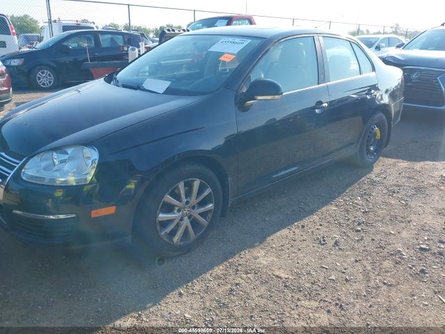 2010 Volkswagen Jetta Limited Edition მანქანა იყიდება აუქციონზე, vin: 3VWRX7AJ0AM134179, აუქციონის ნომერი: 45598609