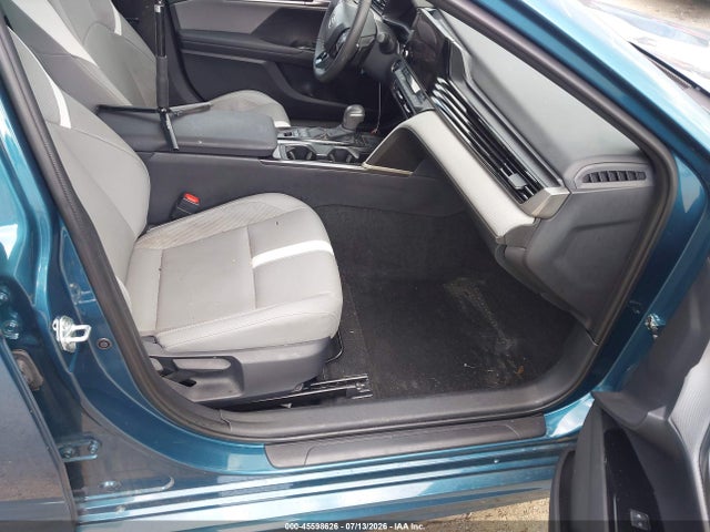 Toyota CAMRY SE 2026 4T1DBADK1TU542472 Image 5