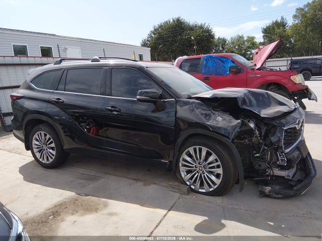 2026 Toyota Highlander Hybrid Platinum მანქანა იყიდება აუქციონზე, vin: 5TDEBRCH9TS721232, აუქციონის ნომერი: 45598682