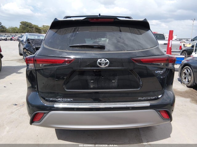 2026 Toyota Highlander Hybrid Platinum მანქანა იყიდება აუქციონზე, vin: 5TDEBRCH9TS721232, აუქციონის ნომერი: 45598682