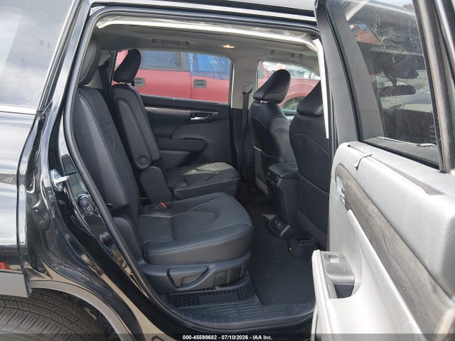2026 Toyota Highlander Hybrid Platinum მანქანა იყიდება აუქციონზე, vin: 5TDEBRCH9TS721232, აუქციონის ნომერი: 45598682