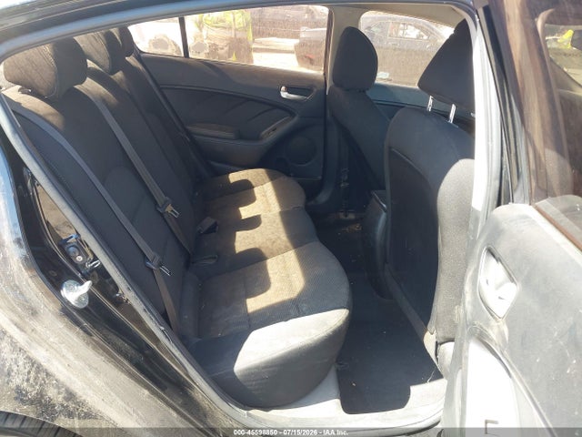 KIA FORTE LX 2017 3KPFK4A79HE139442 Image 8