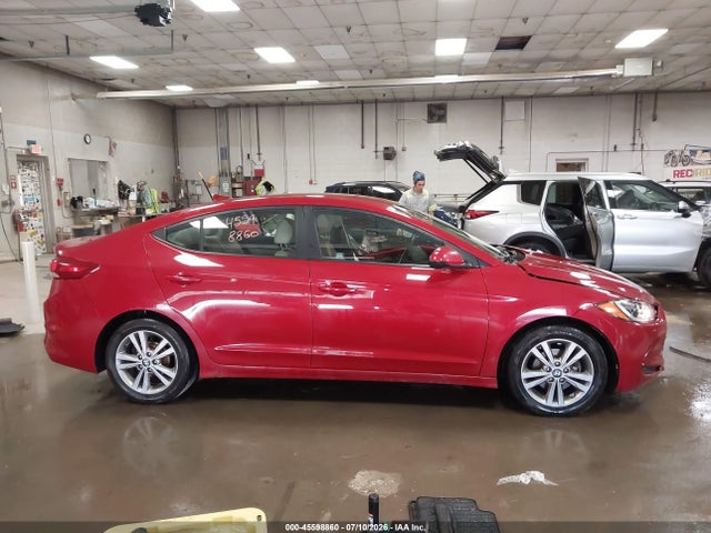 2017 Hyundai Elantra Se მანქანა იყიდება აუქციონზე, vin: KMHD84LF0HU207795, აუქციონის ნომერი: 45598860
