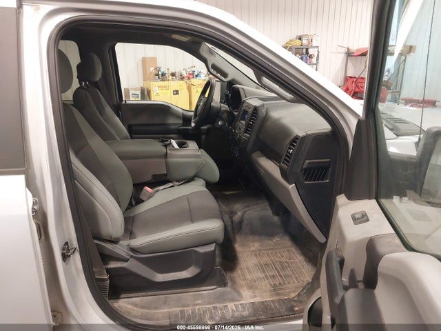 1FTEW1EBXJKE38454 Ford F-150 Xl