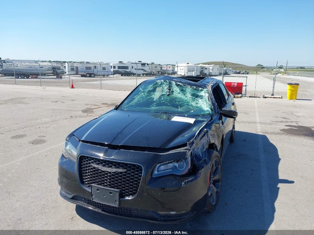 Продажа на аукционе авто 2023 Chrysler 300 300s, vin: 2C3CCABG5PH657858, номер лота: 45598872