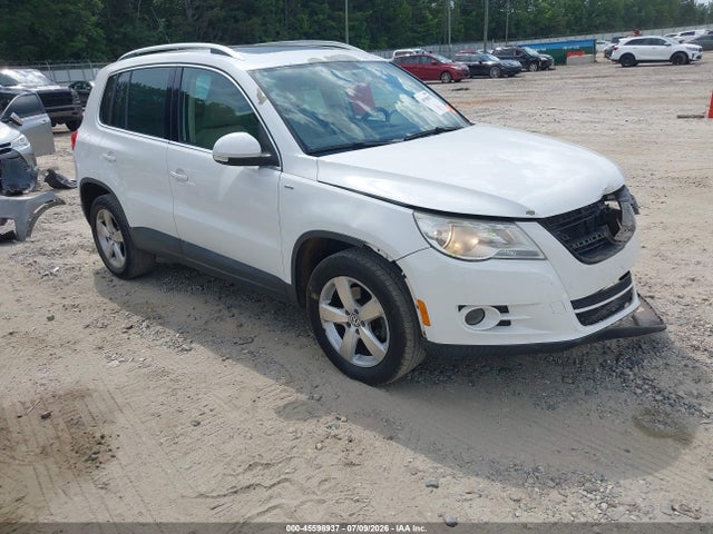 Продаж на аукціоні авто 2010 Volkswagen Tiguan Wolfsburg Edition, vin: WVGAV7AX8AW523920, номер лоту: 45598937