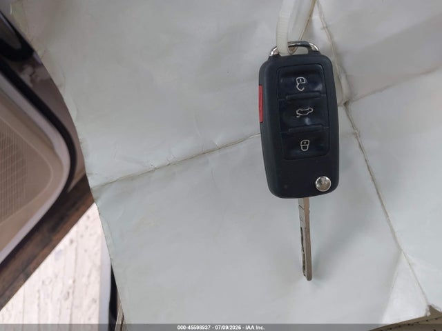 Продаж на аукціоні авто 2010 Volkswagen Tiguan Wolfsburg Edition, vin: WVGAV7AX8AW523920, номер лоту: 45598937