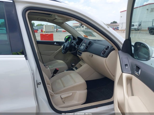 Продаж на аукціоні авто 2010 Volkswagen Tiguan Wolfsburg Edition, vin: WVGAV7AX8AW523920, номер лоту: 45598937