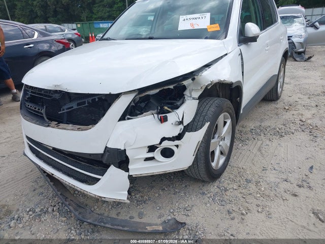 Продаж на аукціоні авто 2010 Volkswagen Tiguan Wolfsburg Edition, vin: WVGAV7AX8AW523920, номер лоту: 45598937
