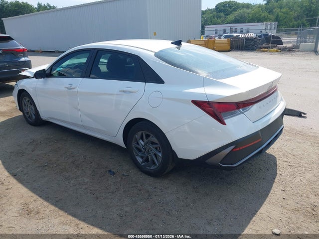 Hyundai ELANTRA SEL 2024 KMHLM4DG3RU751806 Image 3
