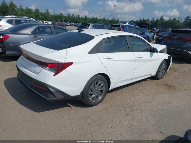 Hyundai ELANTRA SEL 2024 KMHLM4DG3RU751806 Image 4
