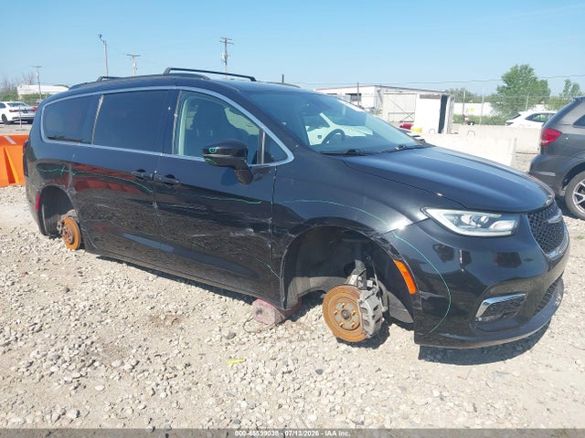 Продаж на аукціоні авто 2022 Chrysler Pacifica Touring L, vin: 2C4RC1BG4NR117107, номер лоту: 45599038