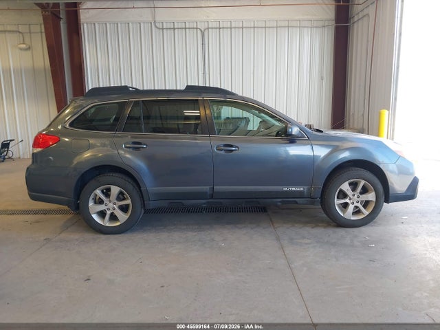 Subaru Outback 2.5i Premium 2014 4S4BRCCC7E3252657 Image 13