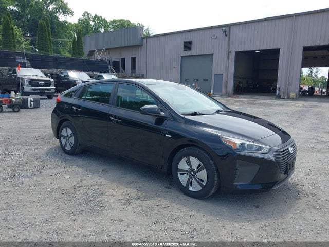 2018 Hyundai Ioniq Hybrid Blue მანქანა იყიდება აუქციონზე, vin: KMHC65LC1JU076282, აუქციონის ნომერი: 45599516
