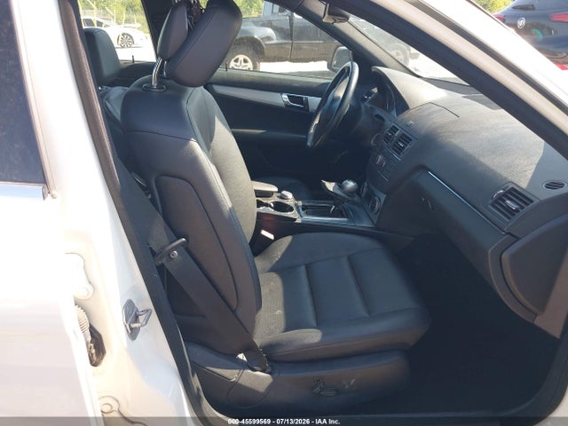 2009 Mercedes-benz C 300 Luxury 4matic/sport 4matic მანქანა იყიდება აუქციონზე, vin: WDDGF81X89R055818, აუქციონის ნომერი: 45599569