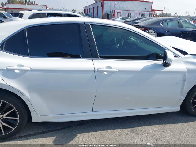 4T1G11AK1RU842560 Toyota CAMRY SE