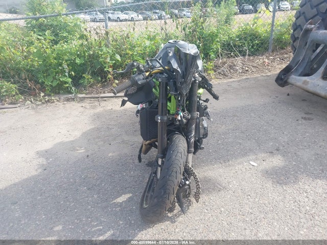 Kawasaki ZR900 2019 JKAZR2B10KA031349 Image 5