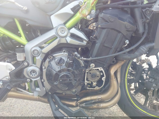 Kawasaki ZR900 2019 JKAZR2B10KA031349 Image 8