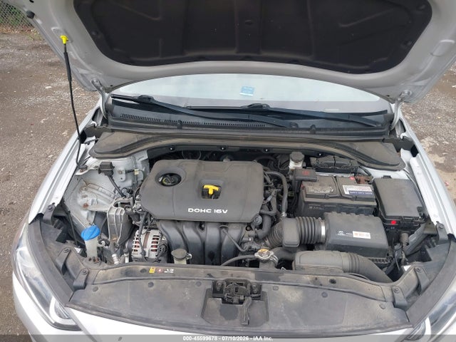 Продажа на аукционе авто 2017 Hyundai Elantra Se, vin: KMHD84LF2HU272566, номер лота: 45599678