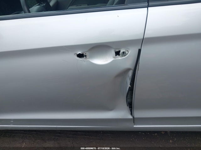 Продажа на аукционе авто 2017 Hyundai Elantra Se, vin: KMHD84LF2HU272566, номер лота: 45599678
