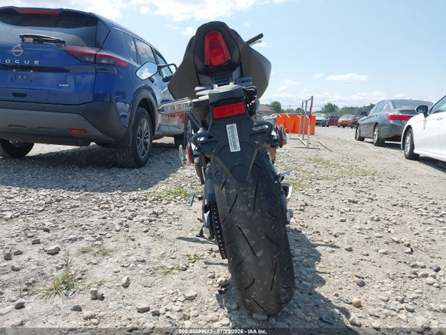 45599683 :رقم المزاد ، MLHRH1651R5000711 vin ، 2024 Honda Cb650 R مزاد بيع